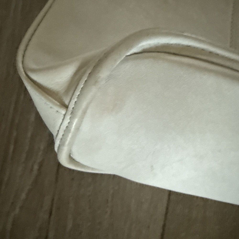 Vintage Coach Bone White Leather Bleecker Bucket Shoulder Bag **READ - Picture 4 of 9